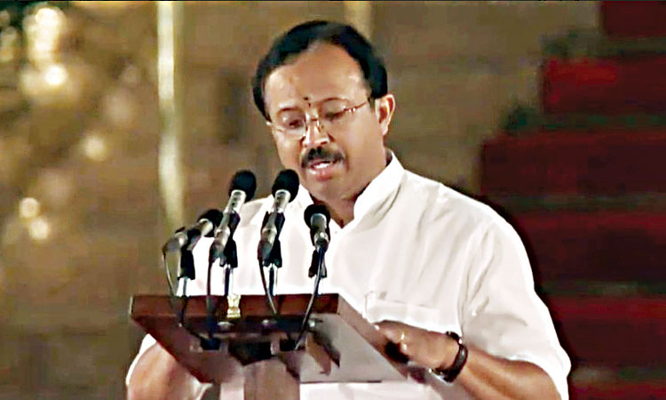 കേരളത്തിൽനിന്ന്​ വി. മുരളീധരൻ; കണ്ണന്താനത്തെ തഴഞ്ഞു