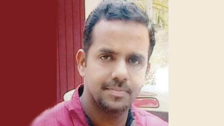 ആ ​സ​കാ​ത്ത്​ ഞ​ങ്ങ​ൾ​ക്ക്​  അ​വ​കാ​ശ​പ്പെ​ട്ട​താ​യി​രു​ന്നി​ല്ലേ?