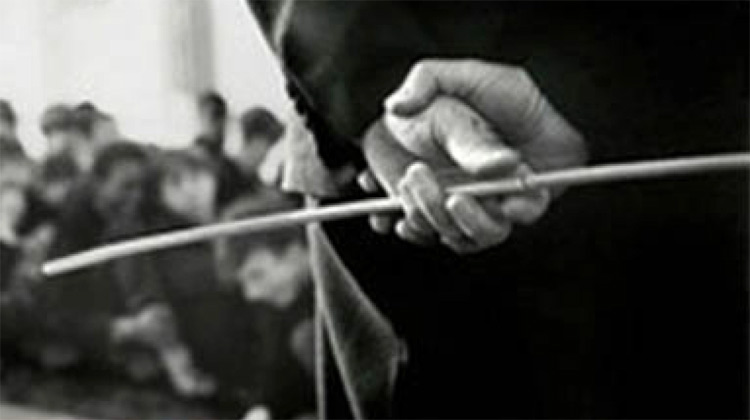 ഫീസടക്കാത്തതിന് വെയിലത്ത് നിർത്തൽ: മനുഷ്യാവകാശ കമീഷൻ കേസെടുത്തു