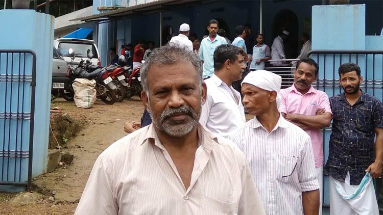 വിധിയെ പ്രാർത്ഥനയിലൂടെ മറികടക്കാനൊരുങ്ങി വീരാൻ കുട്ടി