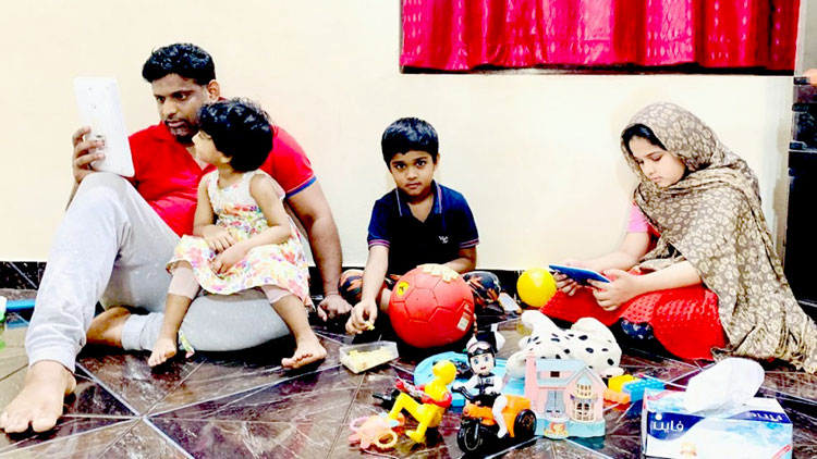 വീക്കെൻഡ് ആഘോഷം വീട്ടിലാക്കി പ്രവാസിസമൂഹം