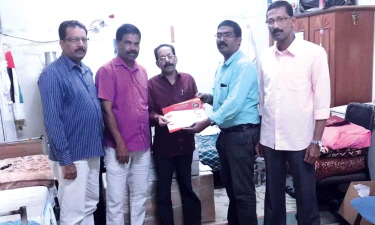 47 വ​ർ​ഷ​ത്തെ പ്ര​വാ​സ​ത്തി​ന്​ ശേ​ഷം ബാ​വാ​ക്ക നാ​ട്ടി​ലേ​ക്ക്​ മ​ട​ങ്ങി