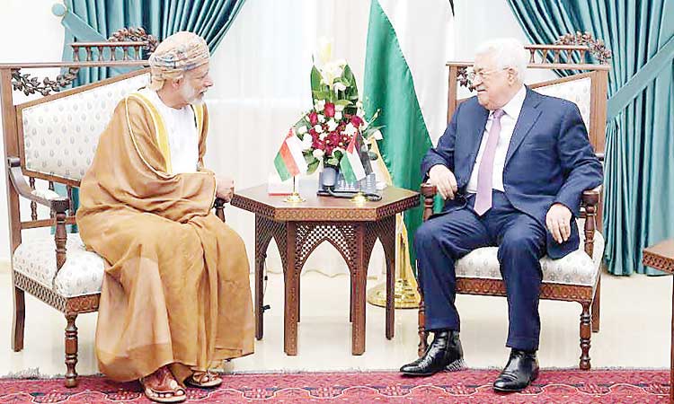 ഫലസ്​തീൻ പ്രസിഡൻറിന്​  സുൽത്താ​െൻറ സന്ദേശം കൈമാറി