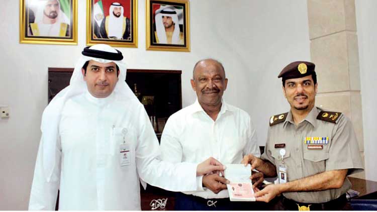 സി.​കെ. അ​ബ്​​ദു​ൽ മ​ജീ​ദി​ന്​ ഗോ​ൾ​ഡ്​ കാ​ർ​ഡ്​ വി​സ