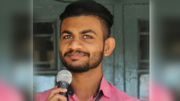 വാഹനാപകടത്തിൽ പരിക്കേറ്റ സ്‌കൂൾ വിദ്യാർഥി മരിച്ചു