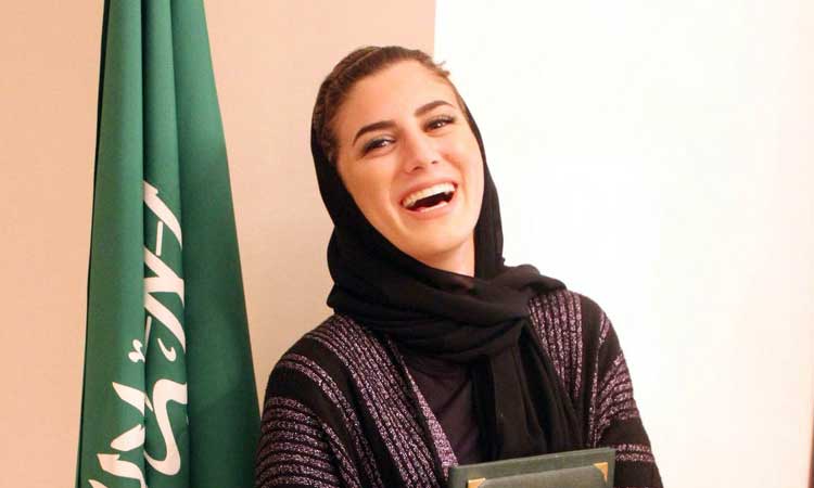 സ​ജ ക​മാ​ൽ: ഫു​ട്​​ബാ​ളി​നെ പ്ര​ണ​യി​ച്ച  സൗ​ദി പെ​ൺ​കൊടി