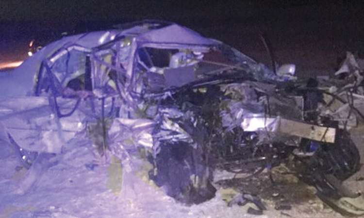 സ​ലാ​ല റോ​ഡി​ൽ കാ​റു​ക​ൾ  കൂ​ട്ടി​യി​ടി​ച്ച്​ എ​ട്ടു​പേ​ർ മ​രി​ച്ചു