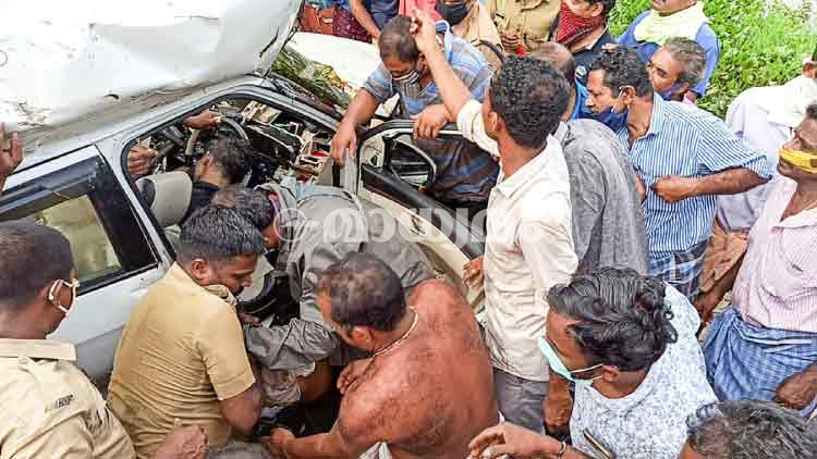 സഹോദരങ്ങളുടെ ദാരുണ അന്ത്യം: മാലിന്യവും വെള്ളക്കെട്ടും വിനയായി