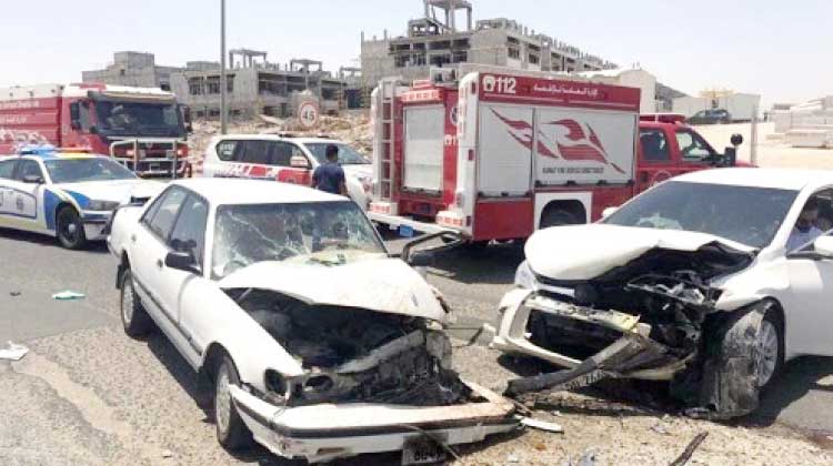 കാ​റു​ക​ൾ കൂ​ട്ടി​യി​ടി​ച്ച്​ യു​വാ​വി​ന്​ ഗു​രു​ത​ര പ​രി​ക്ക്​