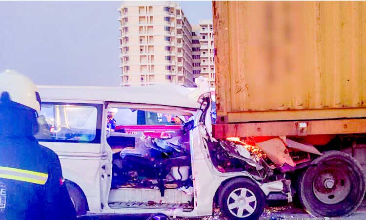 ദുബൈയിൽ മിനിബസ്​ അപകടം; എട്ടു മരണം