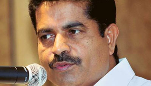 ഭൂമിപതിവ് ചട്ട ഭേദഗതി: ഉത്തരവ് മുഖ്യമന്ത്രിയുടെ അറിവോടെ  -മന്ത്രി അടൂര്‍ പ്രകാശ്