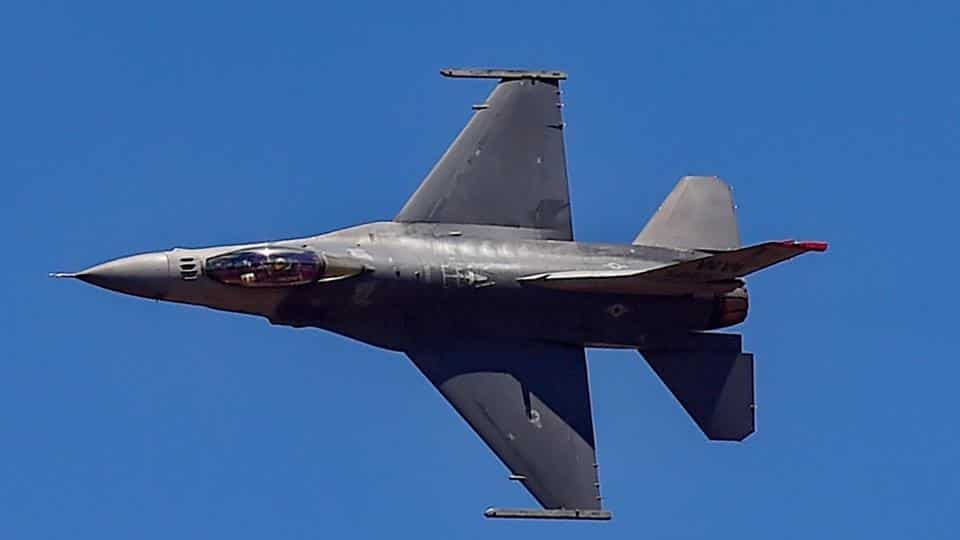 F-16 fighter aircraft