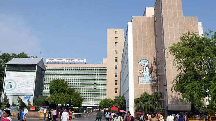 ഡൽഹി എയിംസിൽ ഇതുവരെ കോവിഡ്​ സ്​ഥിരീകരിച്ചത്​ 480 പേർക്ക്​ 