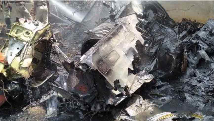 ബം​ഗ​ളൂ​രു​വി​ൽ വ്യോ​മ​സേ​ന വി​മാ​ന​ങ്ങ​ൾ കൂ​ട്ടി​യി​ടി​ച്ച്​ പൈ​ല​റ്റ്​ മ​രി​ച്ചു