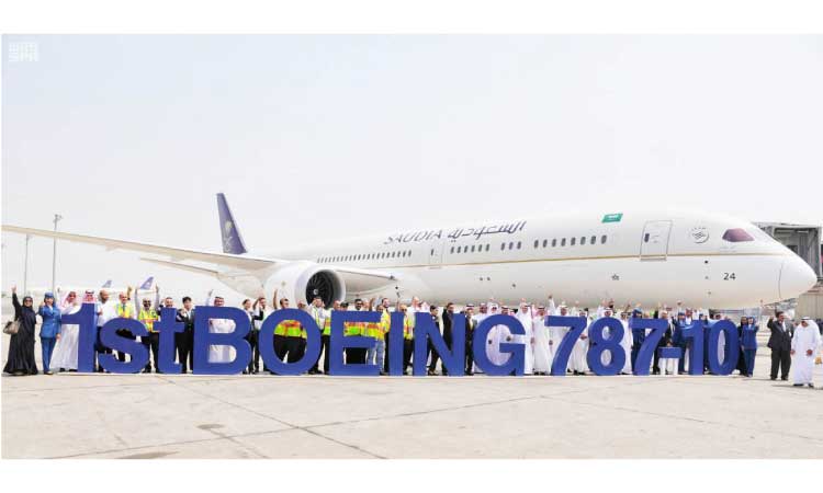 സൗ​ദി എ​യ​ർ​ലൈ​ൻ​സി​െൻറ ആ​ദ്യ ബോ​യി​ങ്​ ബി 786-10 ​വി​മാ​നം ജി​ദ്ദ​യി​ലി​റ​ങ്ങി