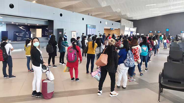 300 ഫിലിപ്പീൻസ്​ പൗരന്മാരെ നാടുകടത്തി