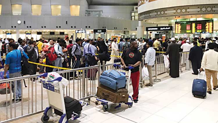 കു​വൈ​ത്തി​ലെ വി​മാ​ന യാ​ത്ര​ക്കാ​രു​ടെ എ​ണ്ണ​ത്തി​ൽ വ​ർ​ധ​ന