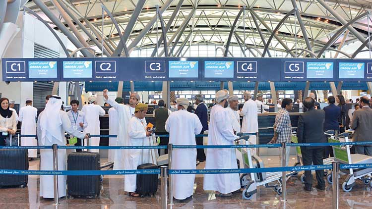 മ​സ്​​ക​ത്ത് വി​മാ​ന​ത്താ​വ​ള​ത്തി​ൽ  യാ​ത്ര​ക്കാ​ർ 8.7 ശ​ത​മാ​നം വ​ർ​ധി​ച്ചു