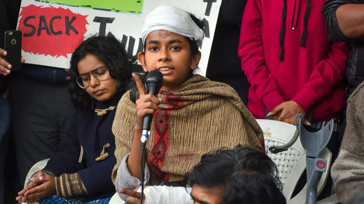 ജെ.എൻ.യു: അറസ്​റ്റ്​ നീളുന്നു; ​െഎഷി ഘോഷ്​ പരാതി നൽകി