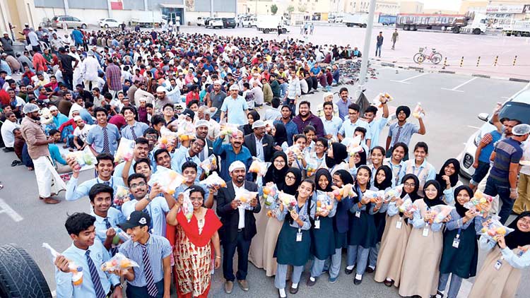 ആ​യി​ര​ത്തോ​ളം തൊ​ഴി​ലാ​ളി​ക​ള്‍ക്ക് ഇ​ഫ്താ​ര്‍ ഒ​രു​ക്കി അ​ൽ അ​മീ​ർ സ്കൂ​ള്‍ വി​ദ്യാ​ര്‍ഥി​ക​ള്‍
