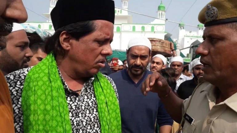 അജ്മീർ ഷെരീഫ് ദർഗയിൽ ആരാധക്കൂട്ടം വളഞ്ഞു; നിയന്ത്രണം നഷ്ടപ്പെട്ട് അജയ് ദേവ്ഗൺ -VIDEO