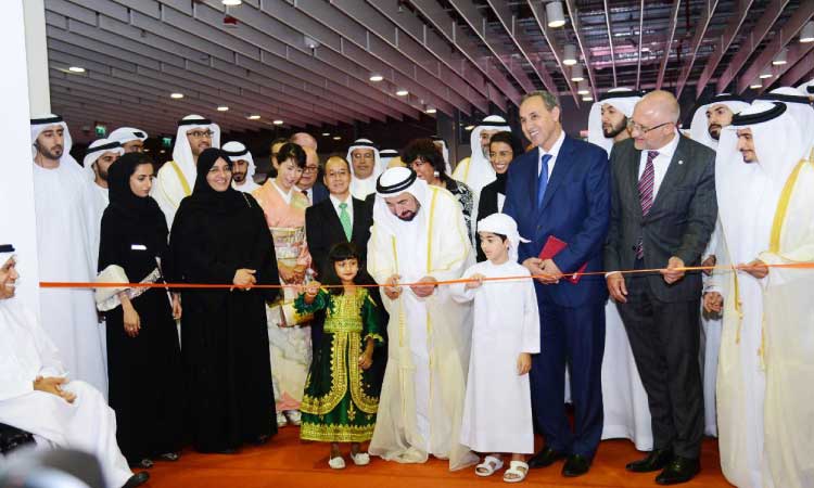 ഷാ​ര്‍ജ​യി​ല്‍ അ​ക്ഷ​രോ​ത്സ​വ​ത്തി​ന് കൊ​ടി​യേ​റി സം​സ്കാ​ര​ങ്ങ​ള്‍ക്ക്​ അ​തി​ര്‍ വ​ര​മ്പു​ക​ളി​ല്ല –ശൈ​ഖ് സു​ല്‍ത്താ​ന്‍