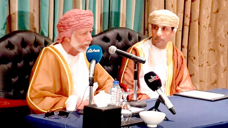 അറബ്​ പ്രതിസന്ധി പരിഹരിക്കാൻ  ഒമാൻ ശ്രമിക്കും –യൂസുഫ്​ ബിൻ അലവി