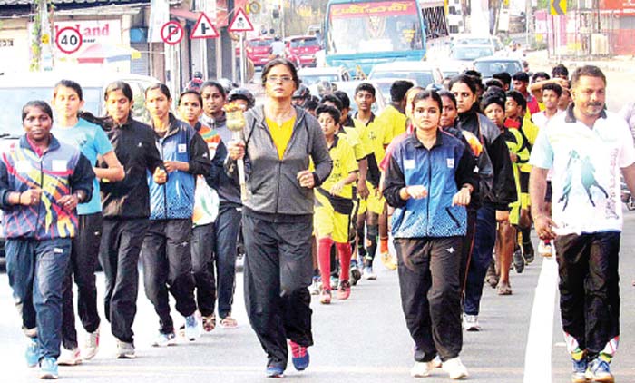 സ്​റ്റേഡിയം നിർമാണോദ്​ഘാടനം: ദീപശിഖ റാലി നടത്തി