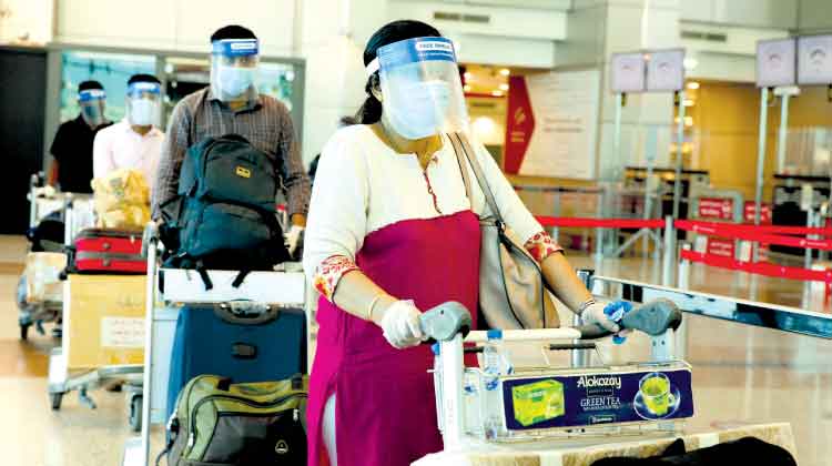 േജായ്​ ആലുക്കാസ്​ ജീവനക്കാരുമായി ചാർ​േട്ടഡ്​ വിമാനം കൊച്ചിയിൽ