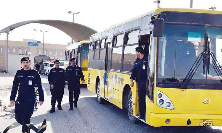 അ​മീ​രി കാ​രു​ണ്യം: 147 ത​ട​വു​കാ​രെമോ​ചി​പ്പി​ച്ചു;   87 പേ​രു​ടെ നാ​ടു​ക​ട​ത്ത​ൽ ശി​ക്ഷ​യും 1096 പേ​രു​ടെ പി​ഴ​യും ഒ​ഴി​വാ​ക്കി