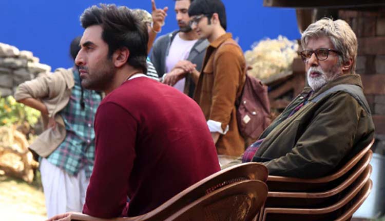 രൺബീറി​െൻറ അഭിനയ മികവിനൊപ്പമെത്താൻ തനിക്ക്​ ‘നാല്​ കസേരകൾ’ വേണമെന്ന്​ ബിഗ്​ ബി