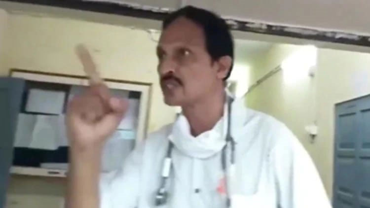 ആന്ധ്രയിൽ സുരക്ഷാ സാമഗ്രികൾ ഇല്ലെന്ന് പരാതി പറഞ്ഞ ഡോക്ടർക്ക് സസ്പെൻഷൻ