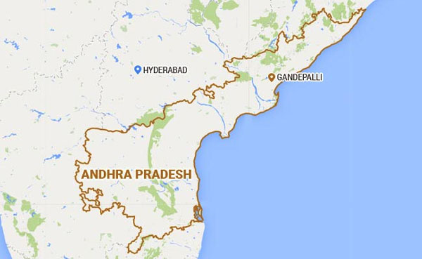 ആന്ധ്രയില്‍ ചരക്കുലോറി മറിഞ്ഞ് 16 മരണം