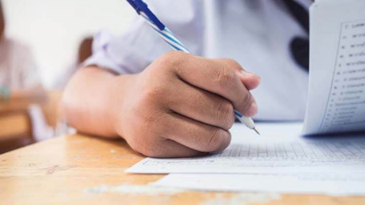 ഉത്തരകടലാസ് കാണാതായ സംഭവം: പ്ലസ് ടു വിദ്യാര്‍ഥികള്‍ക്ക് ആനുപാതിക മാര്‍ക്ക് നല്‍കിയേക്കും