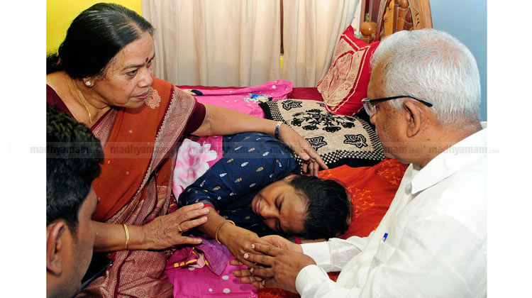 വ്യവസായിയുടെ ആത്മഹത്യ; മഞ്ഞുരുക്കാൻ സി.പി.എം നേതാക്കൾ സാജ​െൻറ വീട്ടിലെത്തി