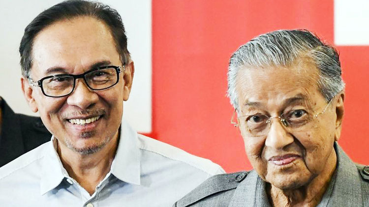 മ​ലേ​ഷ്യ​യി​ലെ കു​തി​ര​ക്ക​ച്ച​വ​ട​ക്കാ​ർ