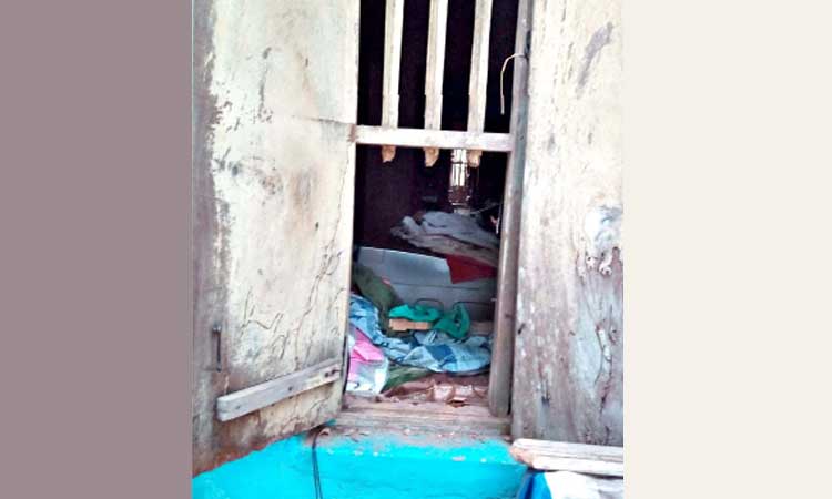 ജനലഴി അറുത്ത്​ സ്വർണവും പണവും കവർന്നു