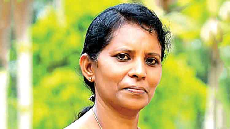 പാട്ടിലൂടെ കണക്ക്​ ചൊല്ലിപ്പഠിപ്പിച്ച്​ ജെസി ടീച്ചർ; വിഡിയോ തരംഗമായി