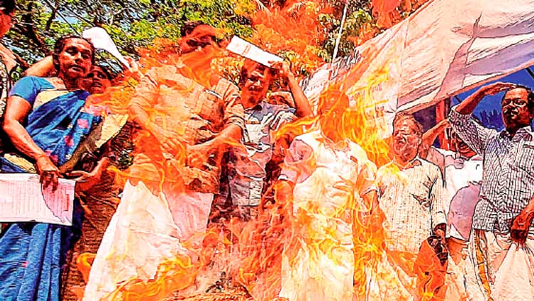 കയർമേഖലയിലെ പ്രശ്​നങ്ങൾ​ പരിഹരിക്കാൻ നാ​ലു​വ​ർ​ഷ​വും ക​ഴി​ഞ്ഞി​ല്ല