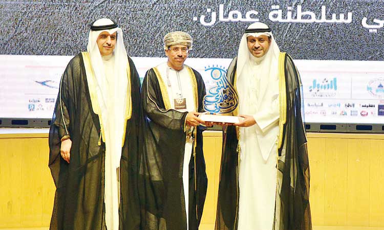 മേ​ഖ​ല​യി​ലെ ത​ർ​ക്കം ​മാ​ധ്യ​മ​ങ്ങ​ൾ സം​യ​മ​നം പാ​ലി​ക്ക​ണം –അ​റ​ബ്​ മീ​ഡി​യ ഫോ​റം