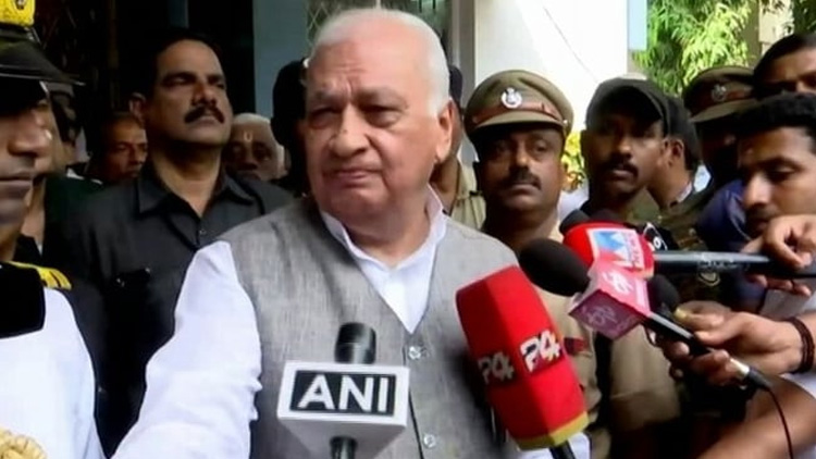 പൗരത്വ നിയമത്തിൽ ആരുമായും ചർച്ചക്ക് തയാർ; പ്രശ്നങ്ങൾ വ്യക്തിപരമല്ല -ഗവർണർ പൗരത്വ നിയമത്തിൽ ആരുമായും ചർച്ചക്ക് തയാർ; പ്രശ്നങ്ങൾ വ്യക്തിപരമല്ല -ഗവർണർ