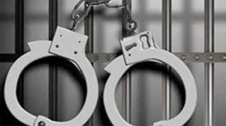 ലോ​ക്​​ഡൗ​ൺ ലം​ഘി​ച്ച നാ​ലു​പേ​ർ ക​സ്​​റ്റ​ഡി​യി​ൽ