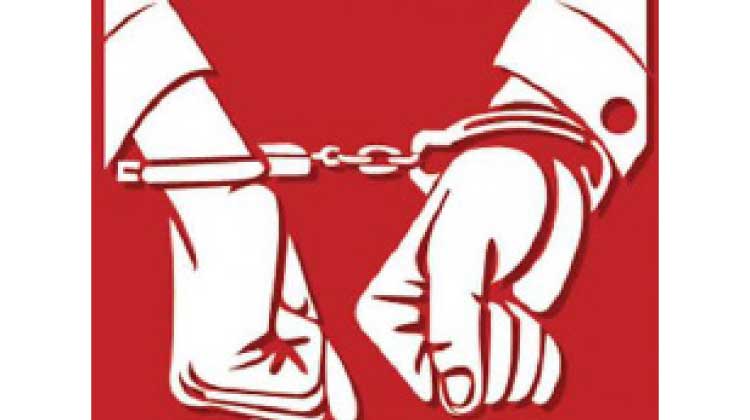 കർഫ്യൂ ലംഘനം: 32 പേർ അറസ്റ്റിൽ കർഫ്യൂ ലംഘനം: 32 പേർ അറസ്റ്റിൽ