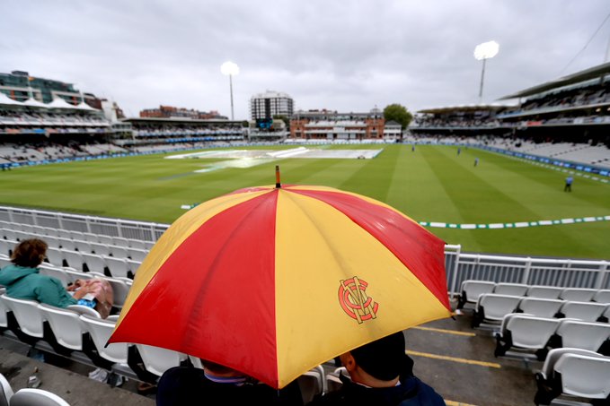 ര​ണ്ടാം ആ​ഷ​സ്​ ടെ​സ്​​റ്റി​ലും മ​ഴ​യു​ടെ വി​ല്ല​ത്ത​രം