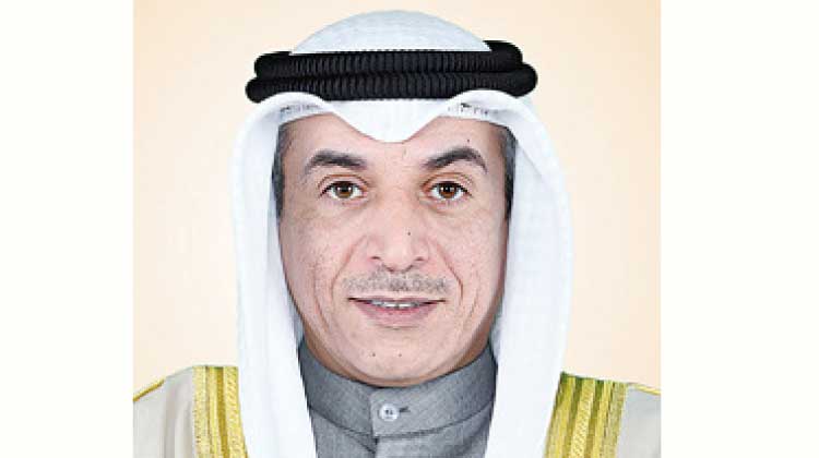 കു​വൈ​ത്ത് സ​ർ​വ​ക​ലാ​ശാ​ല: വേ​ന​ൽ​ക്കാ​ല ക്ലാ​സു​ക​ളി​ൽ വി​ദേ​ശി അ​ധ്യാ​പ​ക​ർ​ക്ക്​​ വി​ല​ക്കേ​ർ​പ്പെ​ടു​ത്താ​നാ​വി​ല്ല -മ​ന്ത്രി