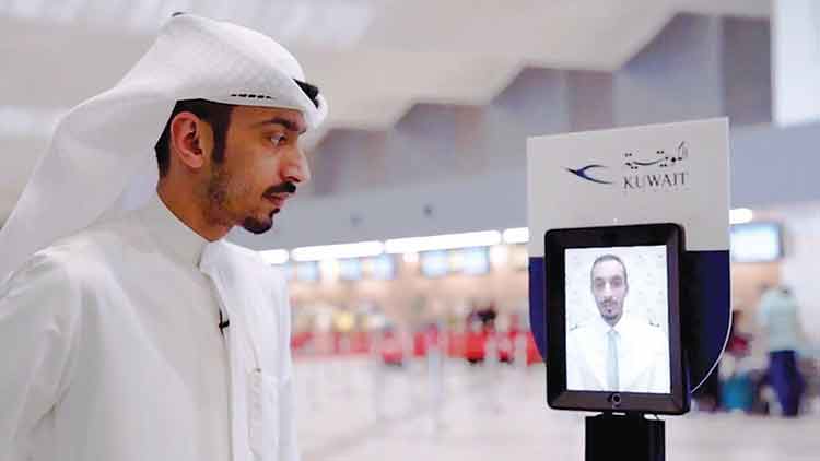 ​യാ​ത്ര​ക്കാ​രു​ടെ സം​ശ​യ​ങ്ങ​ൾ​ക്ക്​ പ​രി​ഹാ​രം; കു​വൈ​ത്ത്​ എ​യ​ർ​വേ​യ്​​സ്​​  റോ​ബോ​ട്ടി​ക്​ സം​വി​ധാ​നം സ്ഥാ​പി​ച്ചു