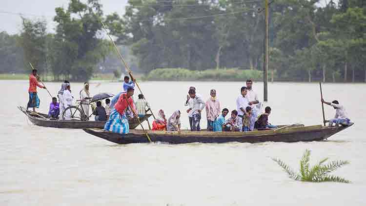 പ്രളയക്കെടുതിയിൽ  അസമും ബിഹാറും