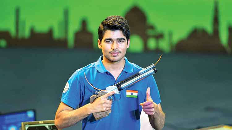 ഇ​ന്ത്യ​ൻ സൗ​ര​ഭം