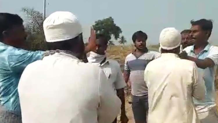 മുസ്​ലിംവിരുദ്ധ പ്രചാരണത്തിനു പിറകെ വ്യാപക ആക്രമണവും ബഹിഷ്കരണവും