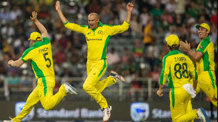 ദക്ഷിണാഫ്രിക്കക്കെതിരെ കൂറ്റൻ വിജയം​; തുടക്കം ഗംഭീരമാക്കി ഓസീസ്​